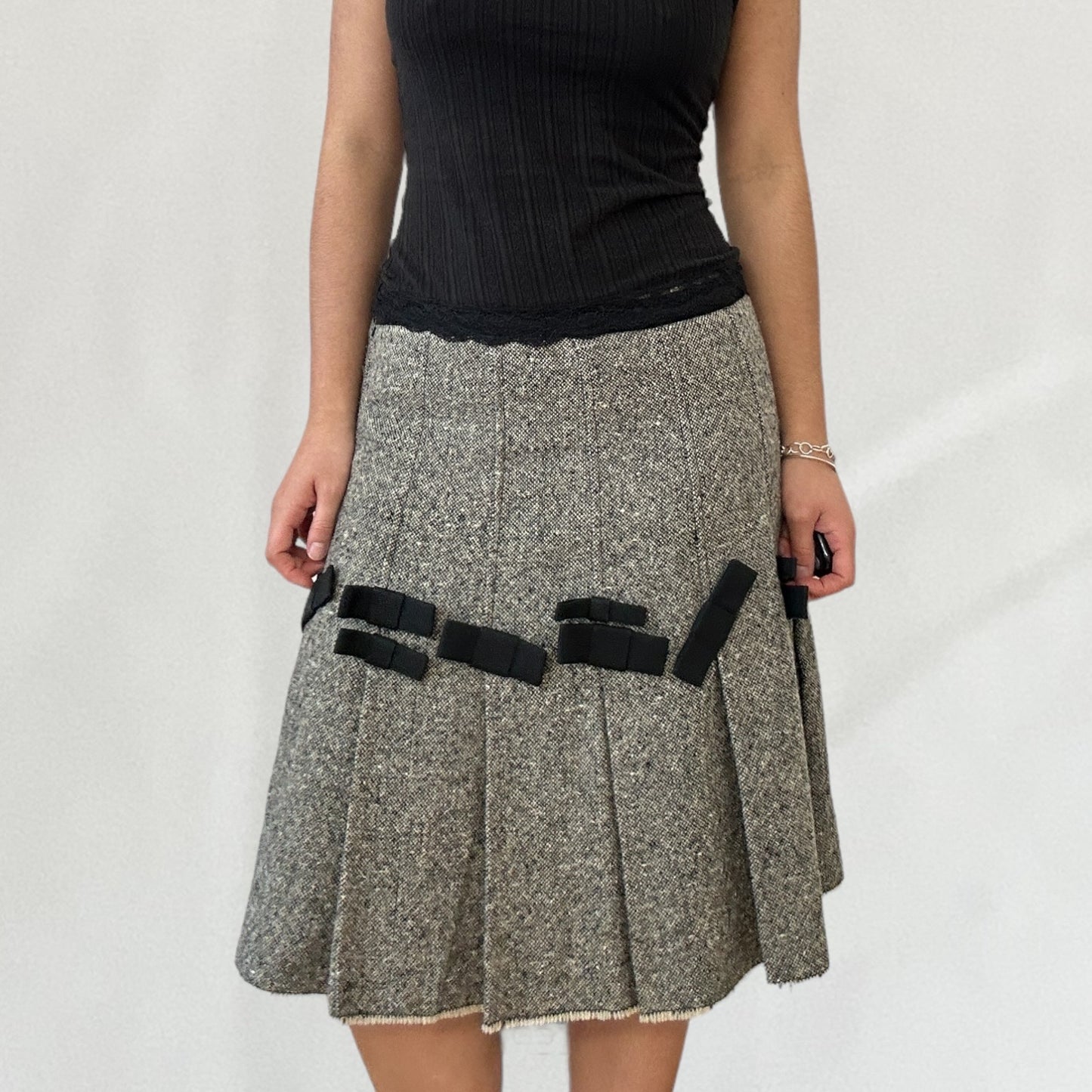 Moschino tweed pleated skirt with bow details